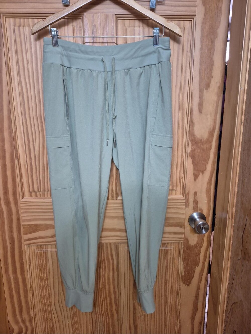 Calia Medium Sage Green Cargo Jogger Pants